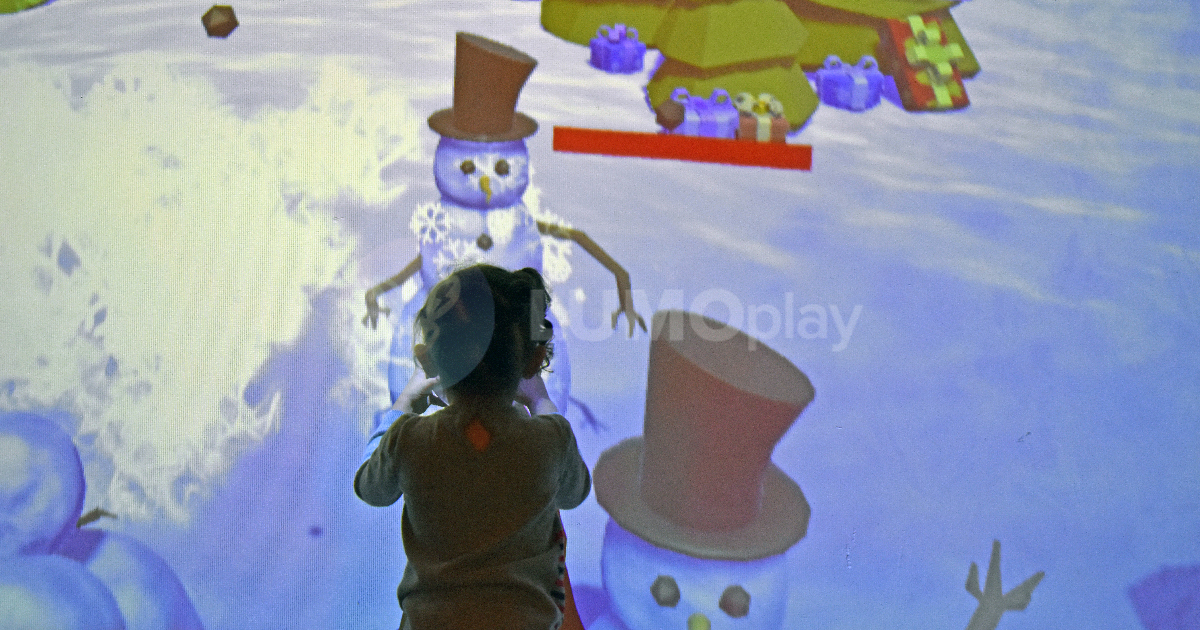 1200x630_SnowBall_Fight_01_BRANDED.jpg
